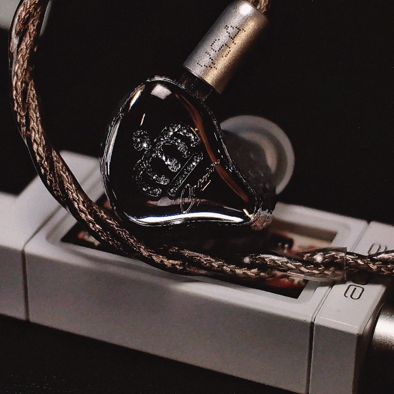 The Fragrant Zither Crown VSA  - Audiophile Headphone Wired recensione e prezzo