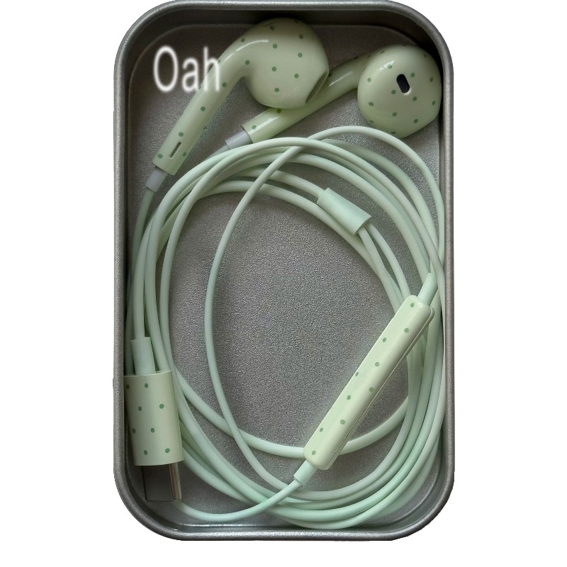 Oah Polka Dot Wired Earphones  - Usb C Earphone recensione e prezzo